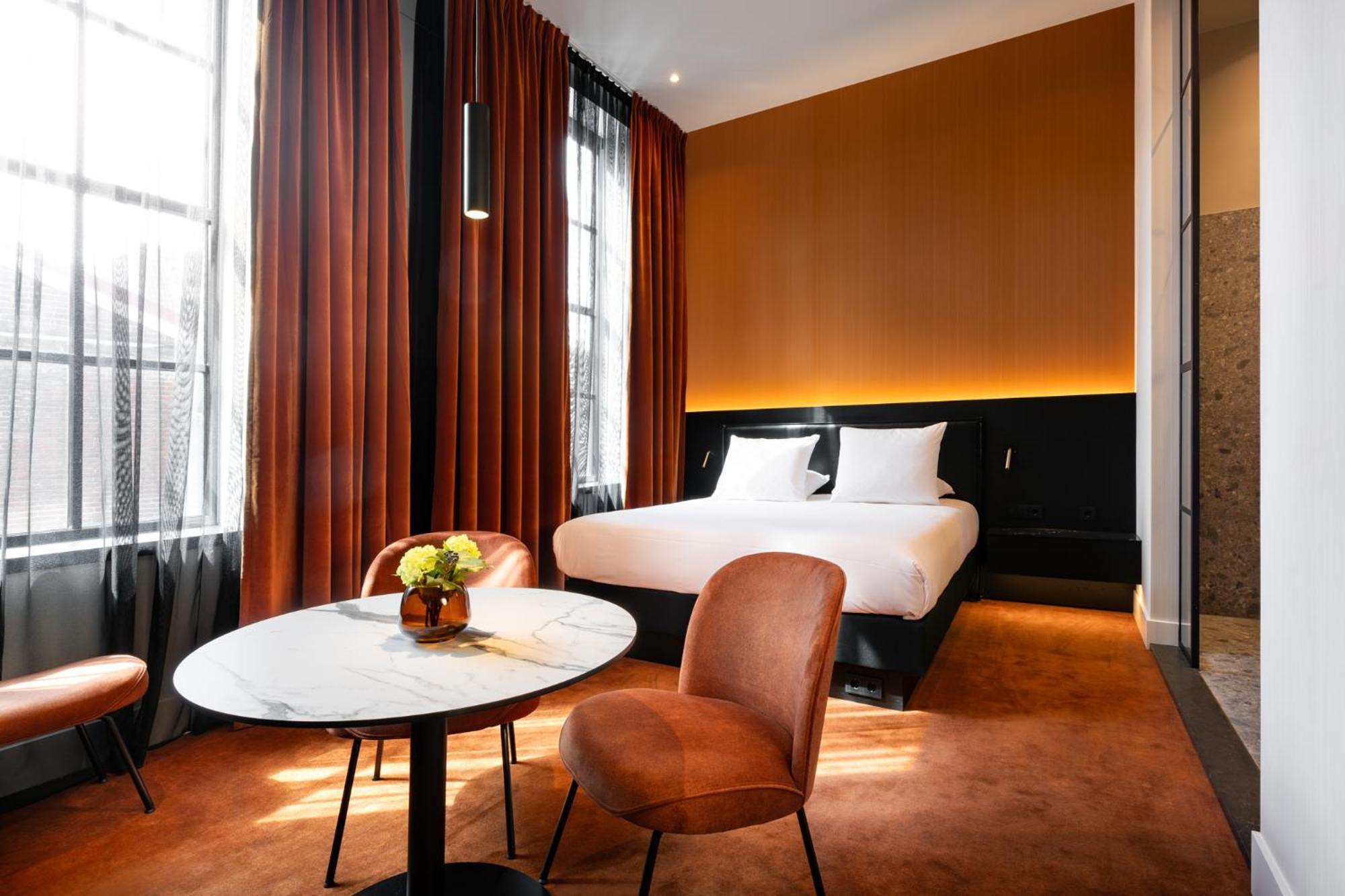 Van Der Valk Theaterhotel De Oranjerie Roermond Bagian luar foto