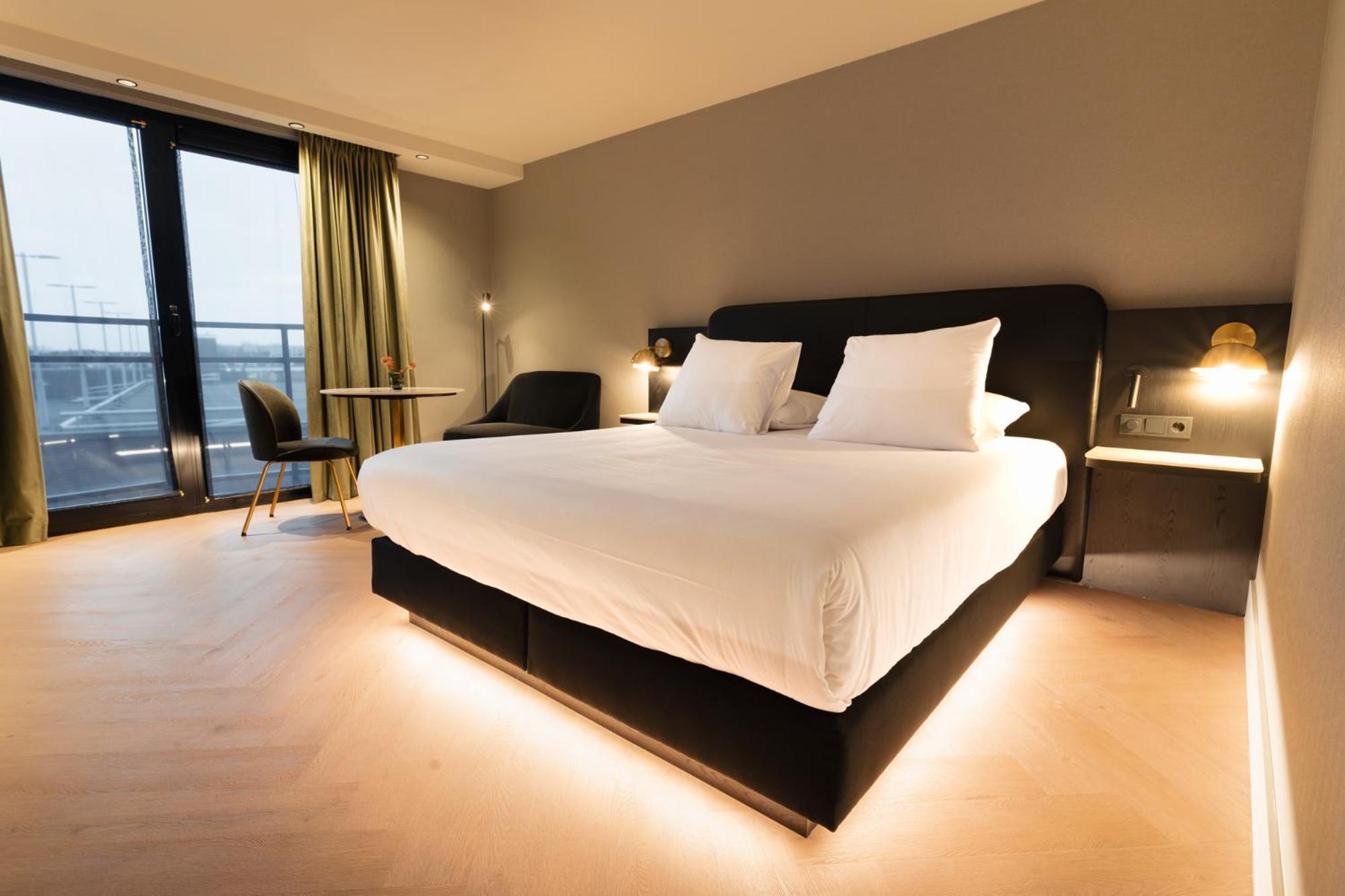 Van Der Valk Theaterhotel De Oranjerie Roermond Bagian luar foto