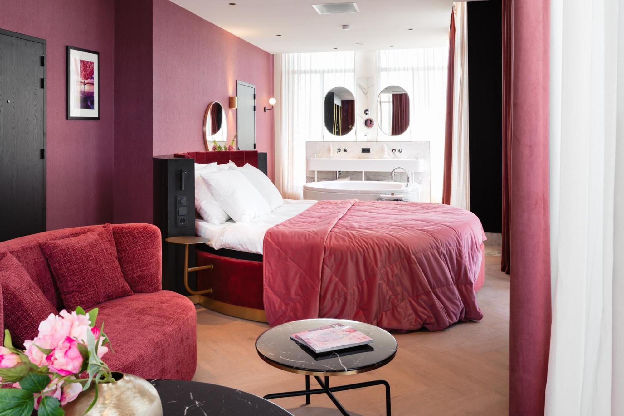 Van Der Valk Theaterhotel De Oranjerie Roermond Bagian luar foto