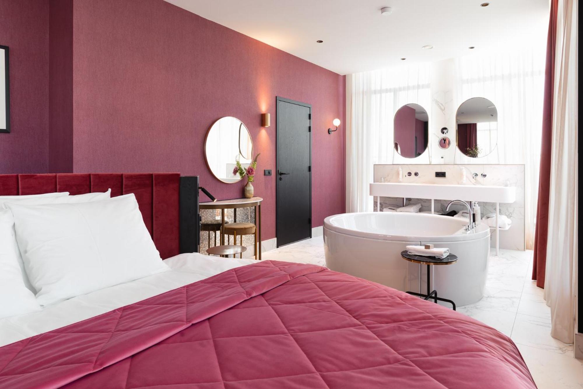 Van Der Valk Theaterhotel De Oranjerie Roermond Bagian luar foto