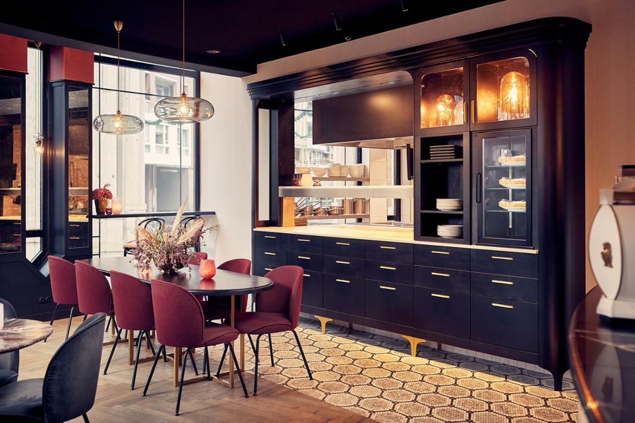 Van Der Valk Theaterhotel De Oranjerie Roermond Bagian luar foto