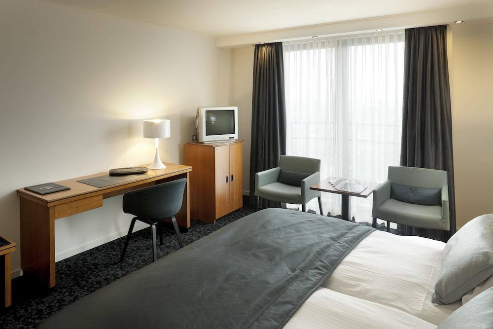 Van Der Valk Theaterhotel De Oranjerie Roermond Bagian luar foto